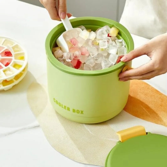 Reusable Silicone Ice Cube Tray With Lid And Storage Bin
