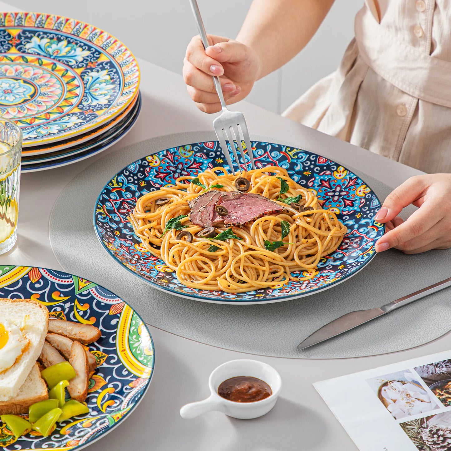 vancasso 24 PCS Ceramic Dinnerware Set Porcelain Bohemian Style Dinnerware with Dinner/Dessert Plate/Cereal/Pasta Bowl For 6