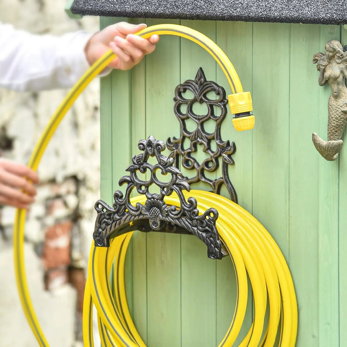 Heavy Duty Cast Iron Garden Hose Holder Wall Mounted Emblem