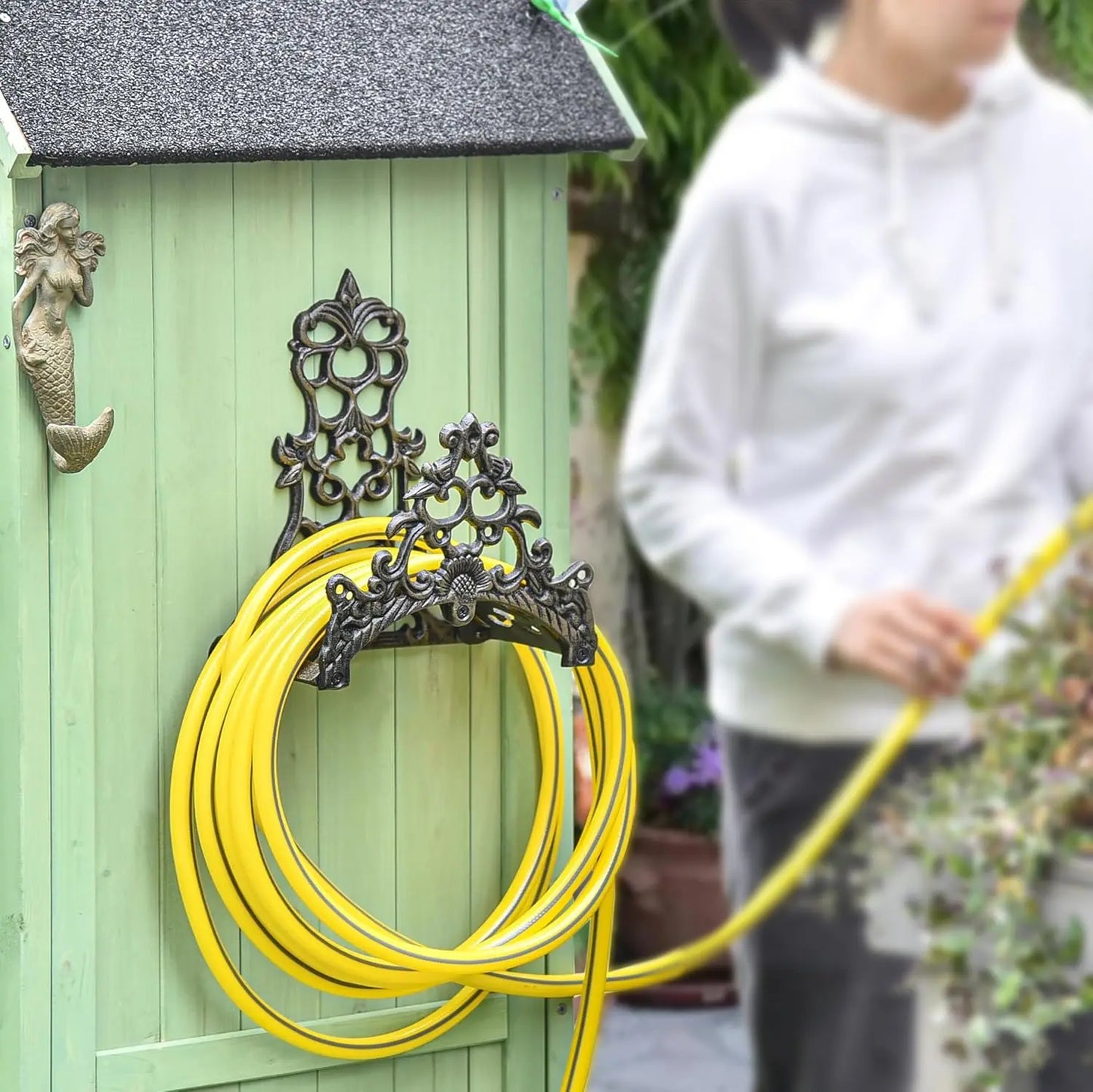 Heavy Duty Cast Iron Garden Hose Holder Wall Mounted Emblem